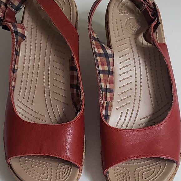 CROCS Leigh Sling Back Cork Wedge Sandal - Picture 3 of 10